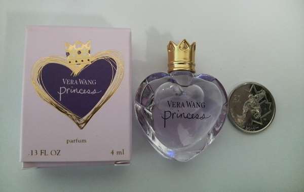 vera wang perfume bottles. Free Vera Wang Perfume 4ml
