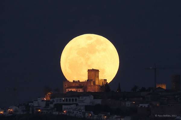 Name:  supermoon6.jpg
Views: 224
Size:  14.1 KB