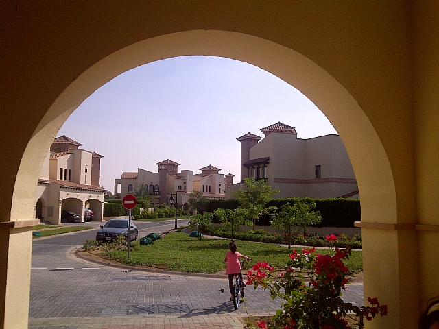 Name:  Dubai nice neighbourhood.jpg
Views: 332
Size:  268.5 KB