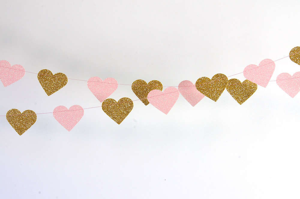 Name:  hearts-garland-glitter-paper-garland-gold-and-pink-1.jpg
Views: 493
Size:  36.4 KB