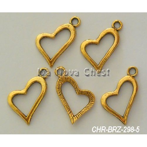 Name:  charm-heart-asymmetrical-gold-set-5-ivanovachest-1611-16-F228424_1.jpg
Views: 70
Size:  45.6 KB