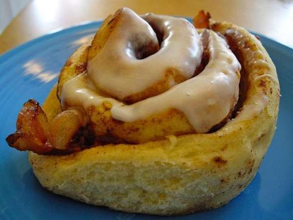 Name:  gooey cinnamon bacon rolls.jpg
Views: 2455
Size:  26.1 KB