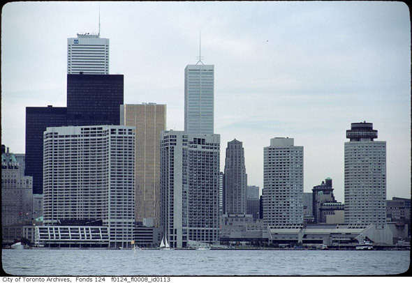 Name: 9j-2011630-skyline-ferry-f0124_fl0008_id0113.jpg
Views: 1240
Size: 36.0 KB