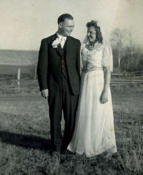 Name:  momdadweddingsmall.jpg
Views: 184
Size:  12.7 KB