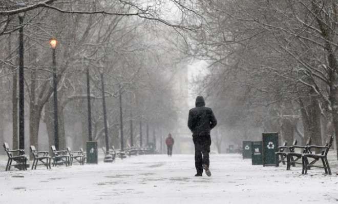 Name:  a-pedestrian-strolls-through-an-albany-ny-park-friday-morning-as-the-modest-beginnings-of-winter.jpg
Views: 108
Size:  32.5 KB