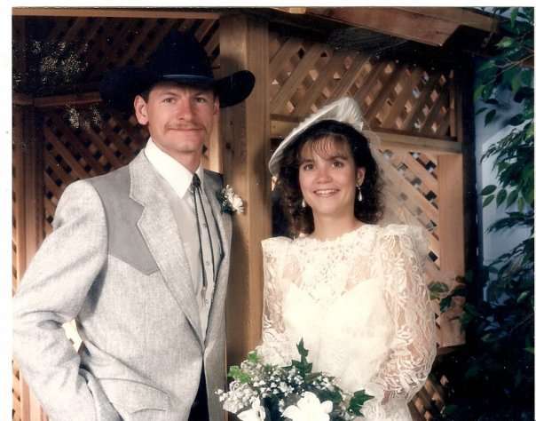 Name:  weddingphoto.jpg
Views: 149
Size:  36.5 KB