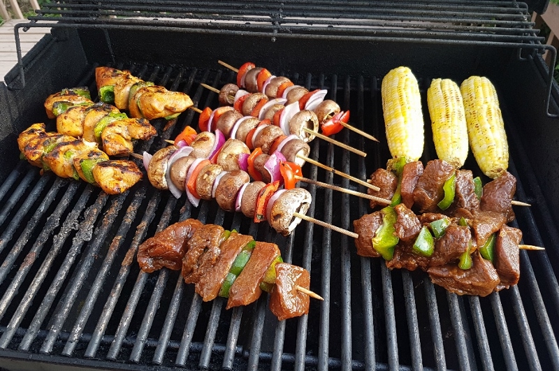 Name:  kabobs on the grill (800x531).jpg
Views: 128
Size:  376.5 KB