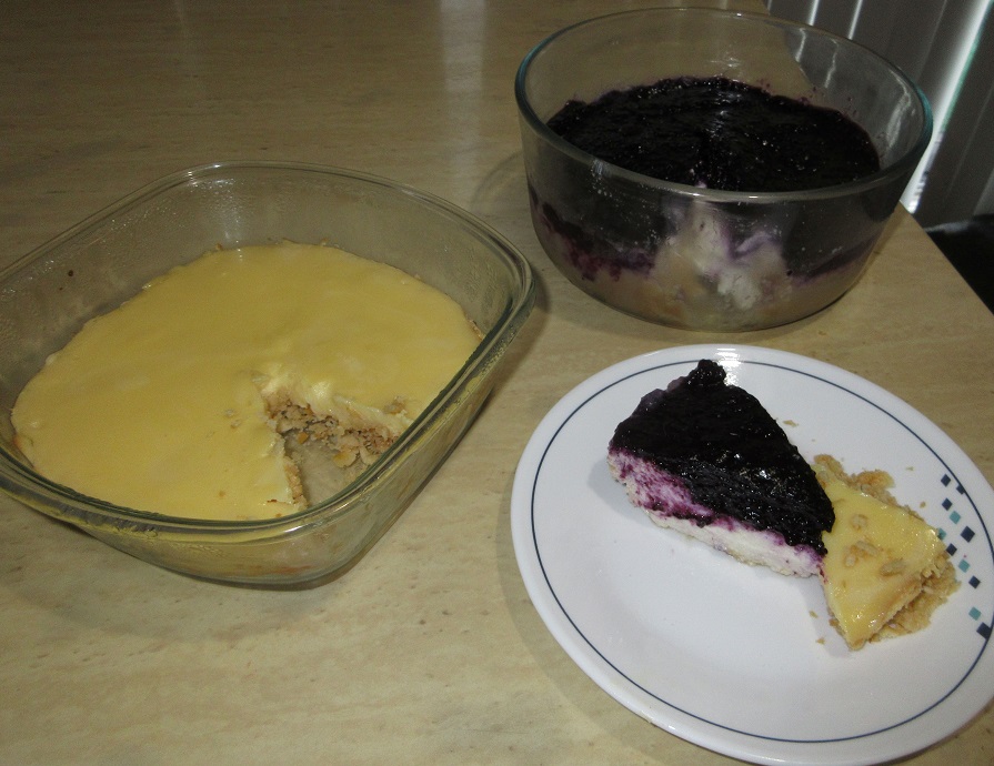 Name:  Atlantic beach Pie and Greek yogurt cheesecake with blueberry topping.jpg
Views: 126
Size:  196.5 KB