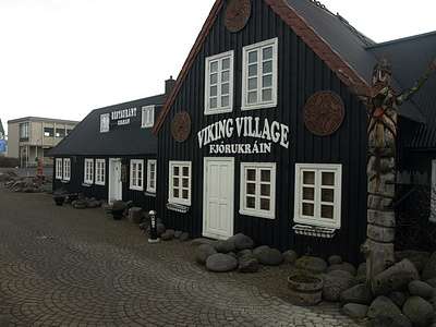 Name:  viking_village.jpg
Views: 109
Size:  17.9 KB