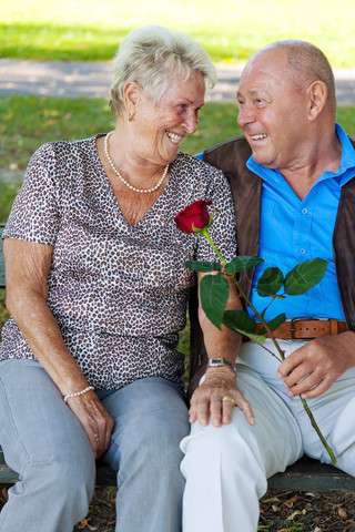 Name:  4205269-121959-older-elderly-couple-in-love.jpg
Views: 1226
Size:  52.2 KB