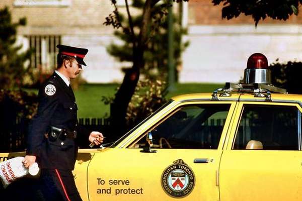 Name:  Yellow police car.jpg
Views: 3101
Size:  30.5 KB