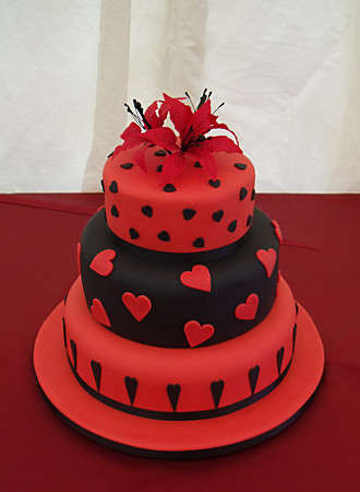 Name:  red-and-black-heart-cake_lightbox.jpg
Views: 3623
Size:  33.5 KB