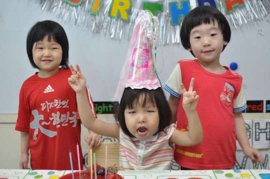 Name:  funny-asian-kids-birthday-party.jpg
Views: 3125
Size:  36.3 KB