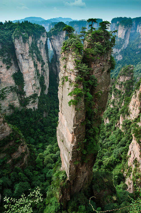 Name:  Split-Pinnacle-Hunan-China.jpg
Views: 1094
Size:  108.2 KB