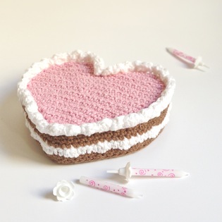 Name:  Gateau_coeur_crochet-tuto_DIY-belettecrochet-blogspot-heartcake-infrench.jpg
Views: 430
Size:  25.9 KB