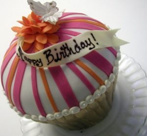 Name:  Happy-Birthday-cake-for-women-300x278.jpg
Views: 675
Size:  14.2 KB