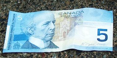 Name:  fiver.jpg
Views: 252
Size:  19.3 KB