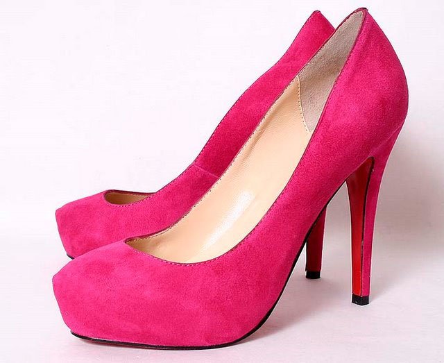 Name:  63509-makeup-pink-heels.jpg
Views: 2149
Size:  51.1 KB